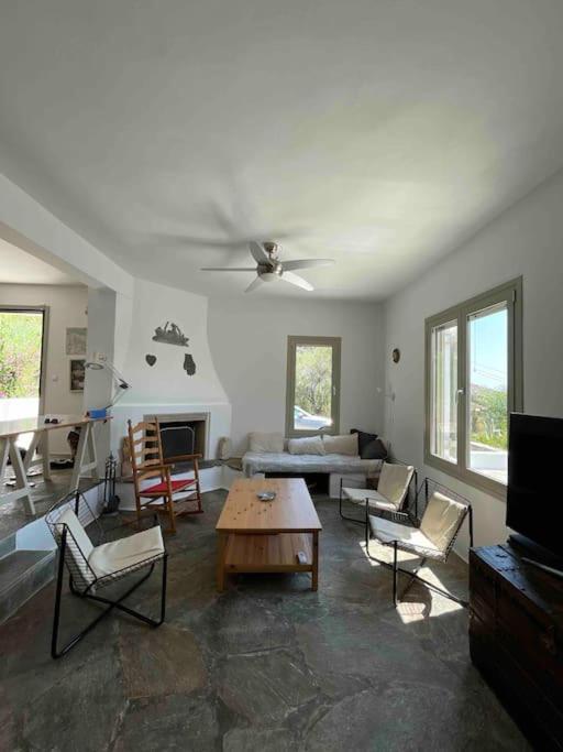 Attica Vacation Home Dhaskalion Esterno foto