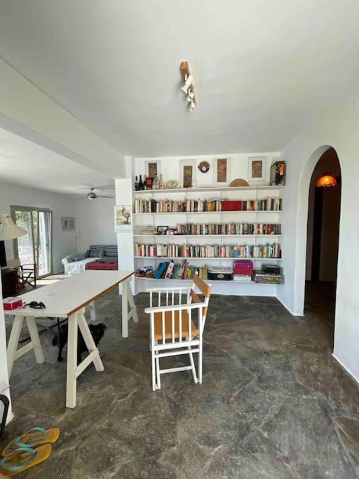 Attica Vacation Home Dhaskalion Esterno foto
