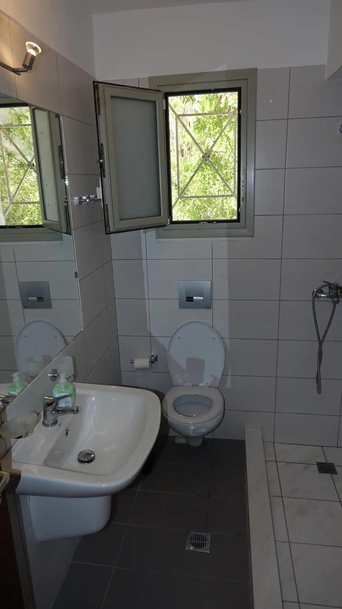 Attica Vacation Home Dhaskalion Esterno foto